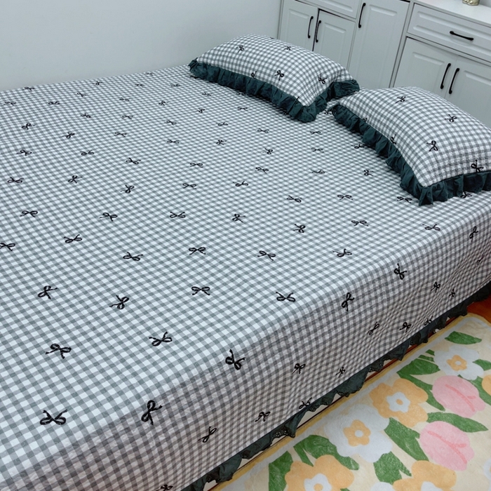 91家纺网 家纺一手货源 找家纺 暖居 2025新款纯棉绗缝夹棉榻榻米支持定制防滑全棉印花小碎花农村大炕盖三件套系列 灰格蝴蝶结