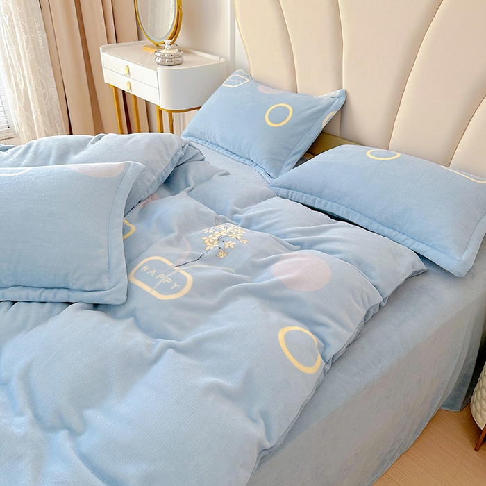 91家纺网 家纺一手货源 找家纺 家贝爱 2025新款A类牛奶绒印花四件套 浪漫国度