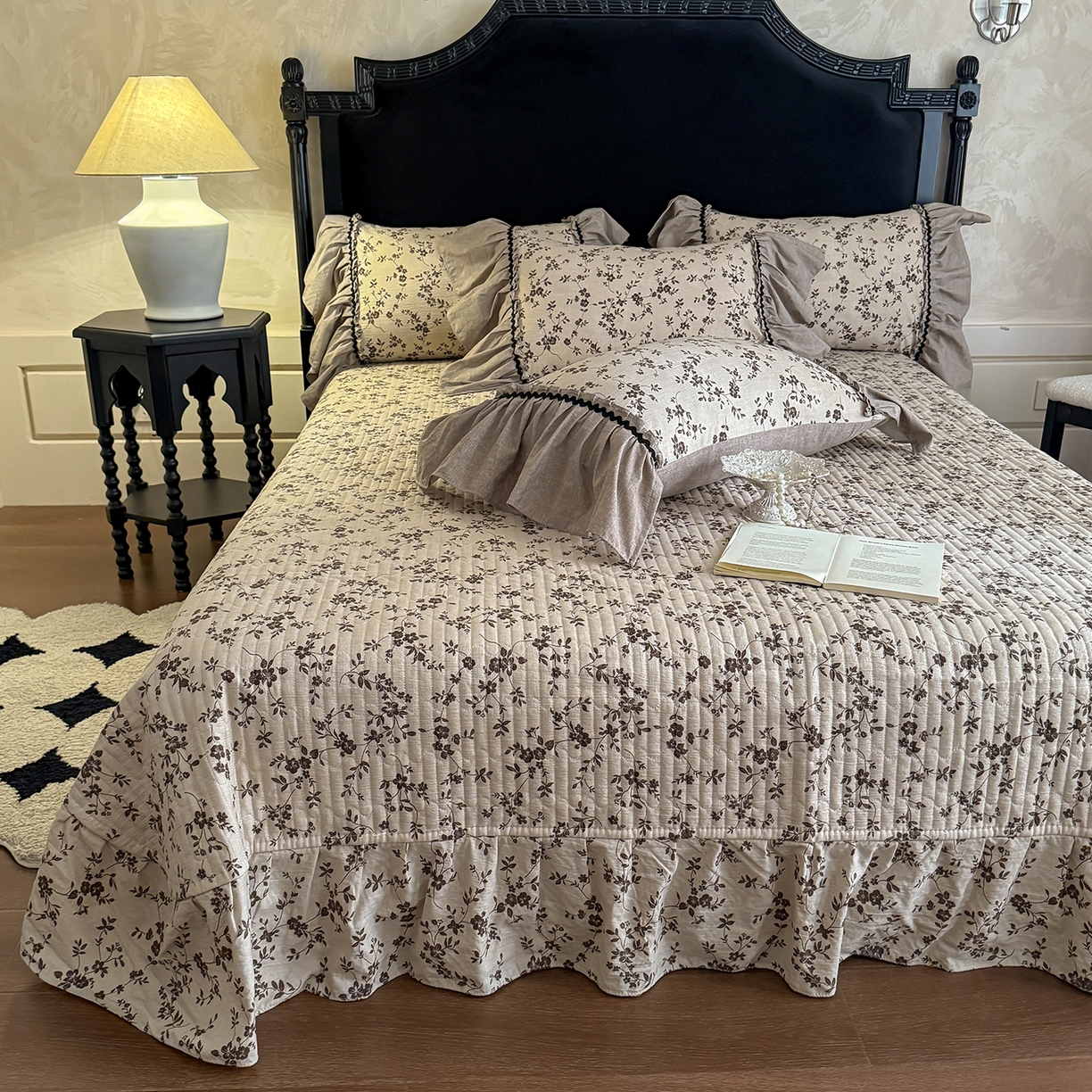 91家纺网 家纺一手货源 找家纺 富米莱（原臻工厂） 2025新款法式复古水洗亚麻花边高端床盖床单四件套 法式-一路生花