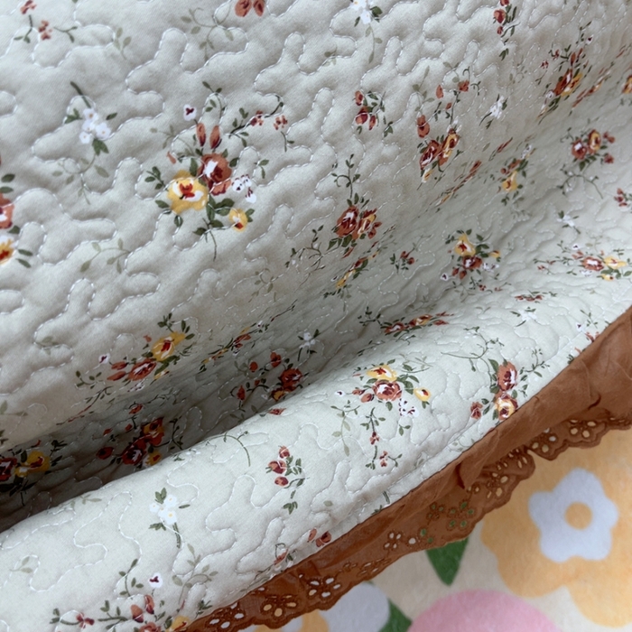 91家纺网 家纺一手货源 找家纺 暖居 2025新款纯棉绗缝夹棉榻榻米支持定制防滑全棉印花小碎花农村大炕盖三件套系列 摩登浅咖