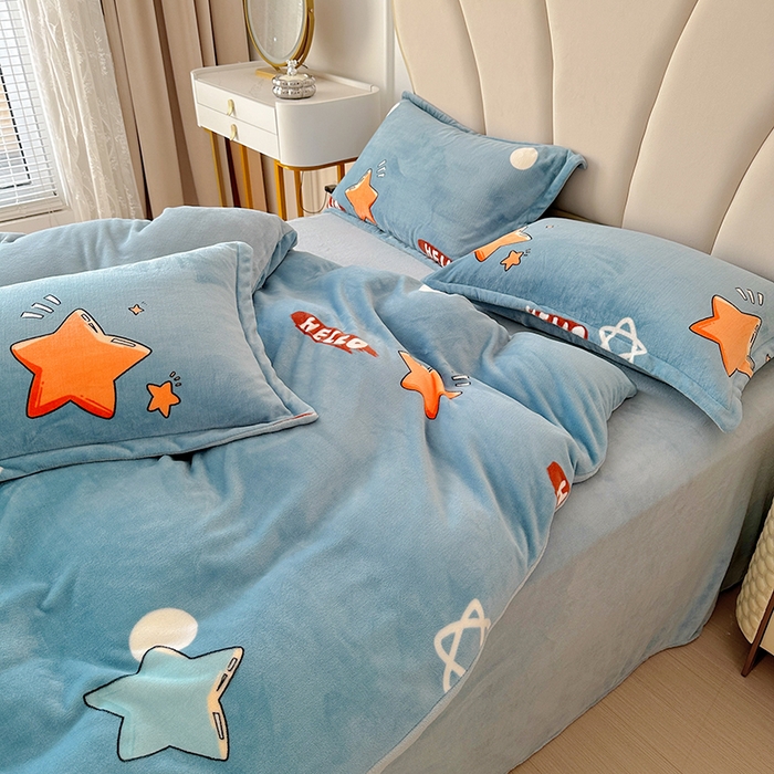 91家纺网 家纺一手货源 找家纺 家贝爱 2025新款A类牛奶绒印花四件套 星星乐园