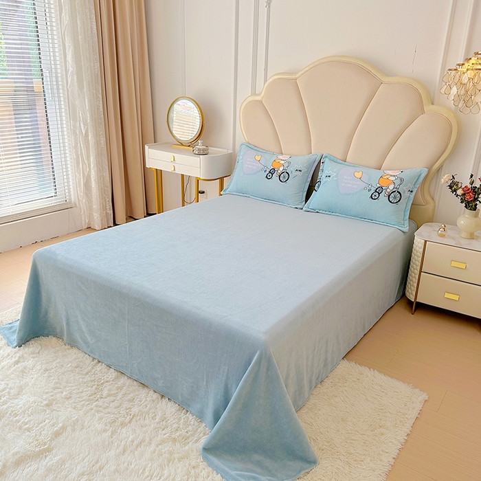 91家纺网 家纺一手货源 找家纺 家贝爱 2025新款A类牛奶绒印花四件套 哈喽小兔蓝