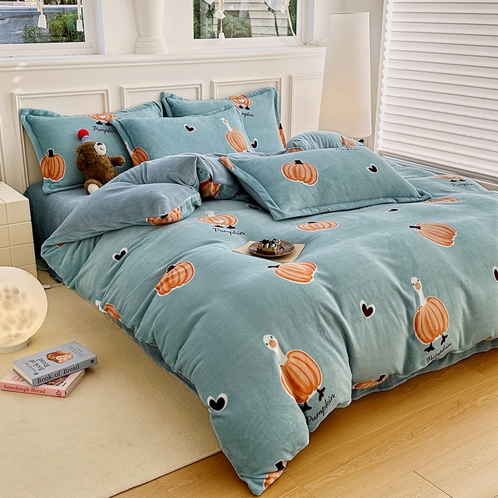 91家纺网 家纺一手货源 找家纺 家贝爱 2025新款A类牛奶绒印花四件套 南瓜派对