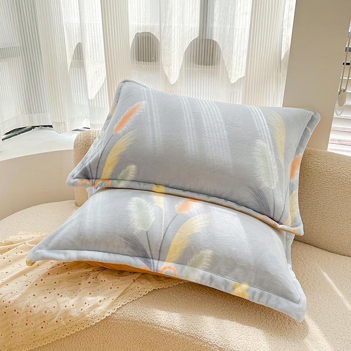 91家纺网 家纺一手货源 找家纺 家贝爱 2025新款A类牛奶绒印花四件套 情人草-灰