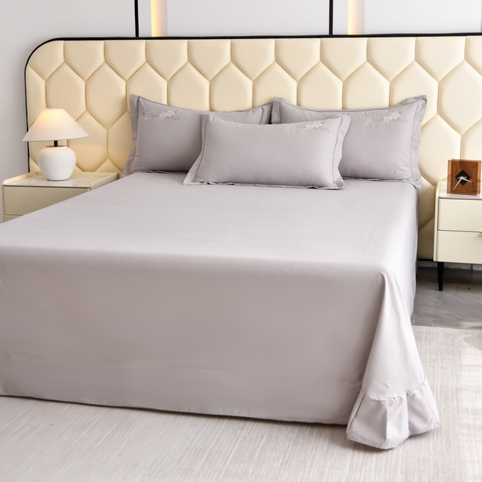 91家纺网 家纺一手货源 找家纺 江南春家纺 【柔-轻密】2025秋冬133x76高精密刺绣100%全棉四件套 【柔-轻密】春漫-陨石灰