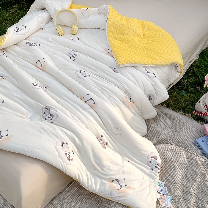 91家纺网 家纺一手货源 找家纺 小芽家居 2025新款儿童豆豆被被子被芯 熊猫乐园-白