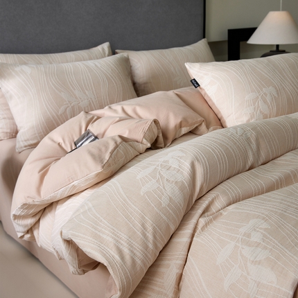 91家纺网 家纺一手货源 找家纺 （总）典曼家纺 2025新款秋冬新款A类三层纱加厚磨毛大提花四件套