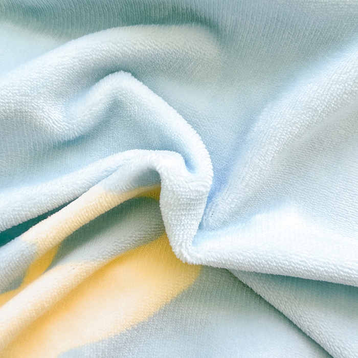 91家纺网 家纺一手货源 找家纺 家贝爱 2025新款A类牛奶绒印花四件套 字母蘑菇