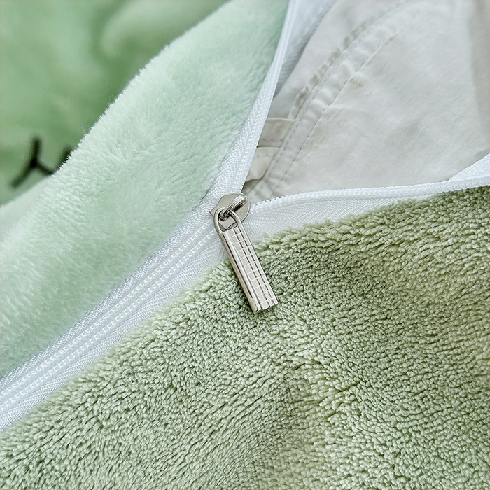 91家纺网 家纺一手货源 找家纺 家贝爱 2025新款A类牛奶绒印花四件套 波点樱桃