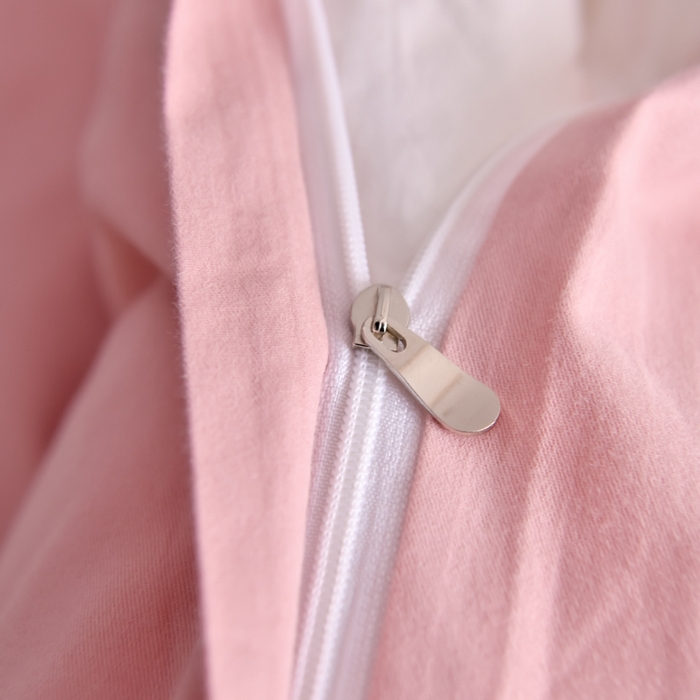 91家纺网 家纺一手货源 找家纺 江南春家纺 【柔-轻密】2025秋冬133x76高精密刺绣100%全棉四件套 【柔-轻密】春漫-玉竹粉