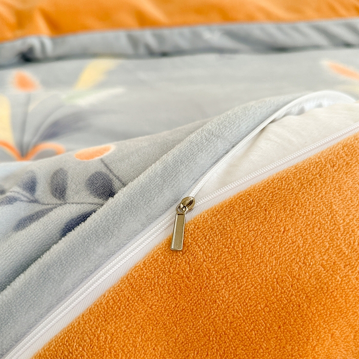 91家纺网 家纺一手货源 找家纺 家贝爱 2025新款A类牛奶绒印花四件套 情人草-灰