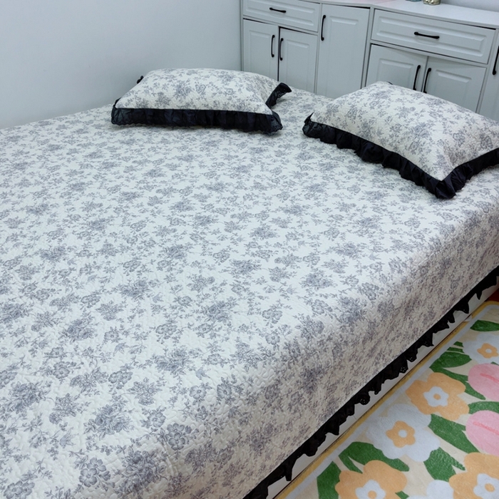 91家纺网 家纺一手货源 找家纺 暖居 2025新款纯棉绗缝夹棉榻榻米支持定制防滑全棉印花小碎花农村大炕盖三件套系列 白山茶