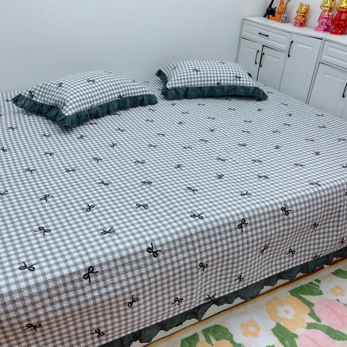 91家纺网 家纺一手货源 找家纺 暖居 2025新款纯棉绗缝夹棉榻榻米支持定制防滑全棉印花小碎花农村大炕盖三件套系列 灰格蝴蝶结