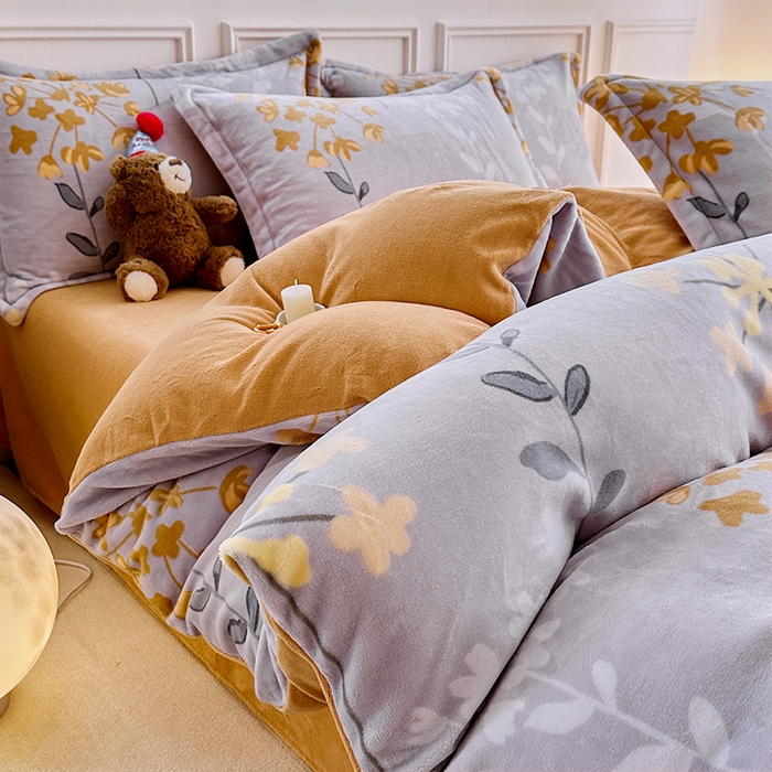 91家纺网 家纺一手货源 找家纺 家贝爱 2025新款A类牛奶绒印花四件套 长相思