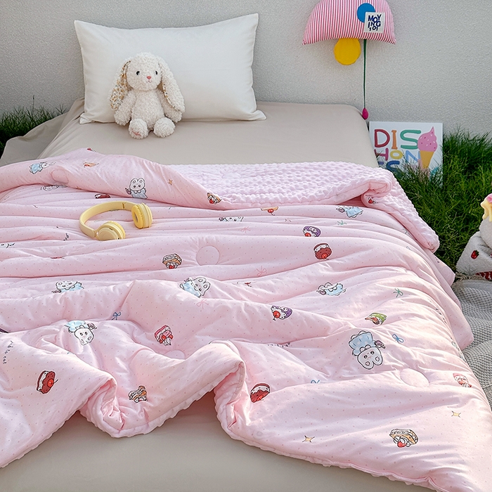 91家纺网 家纺一手货源 找家纺 小芽家居 2025新款儿童豆豆被被子被芯 甜梦粉