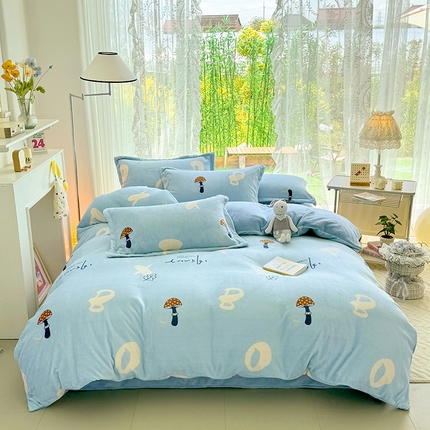 家贝爱 2025新款A类牛奶绒印花四件套 字母蘑菇