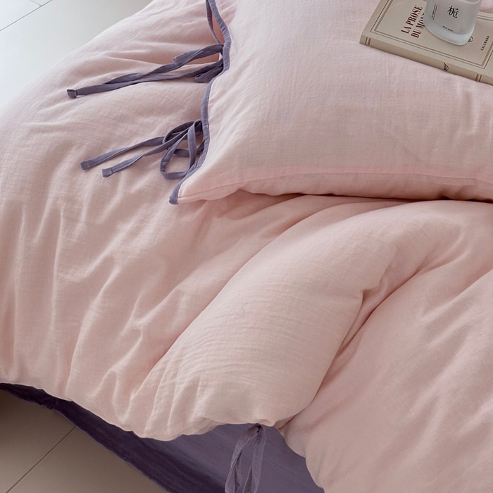 91家纺网 家纺一手货源 找家纺 FORTWO家纺原创设计（FOR TWO家纺） 2025新款双层纱撞色包边蝴蝶结款四件套-海盐 海盐-竹桃粉