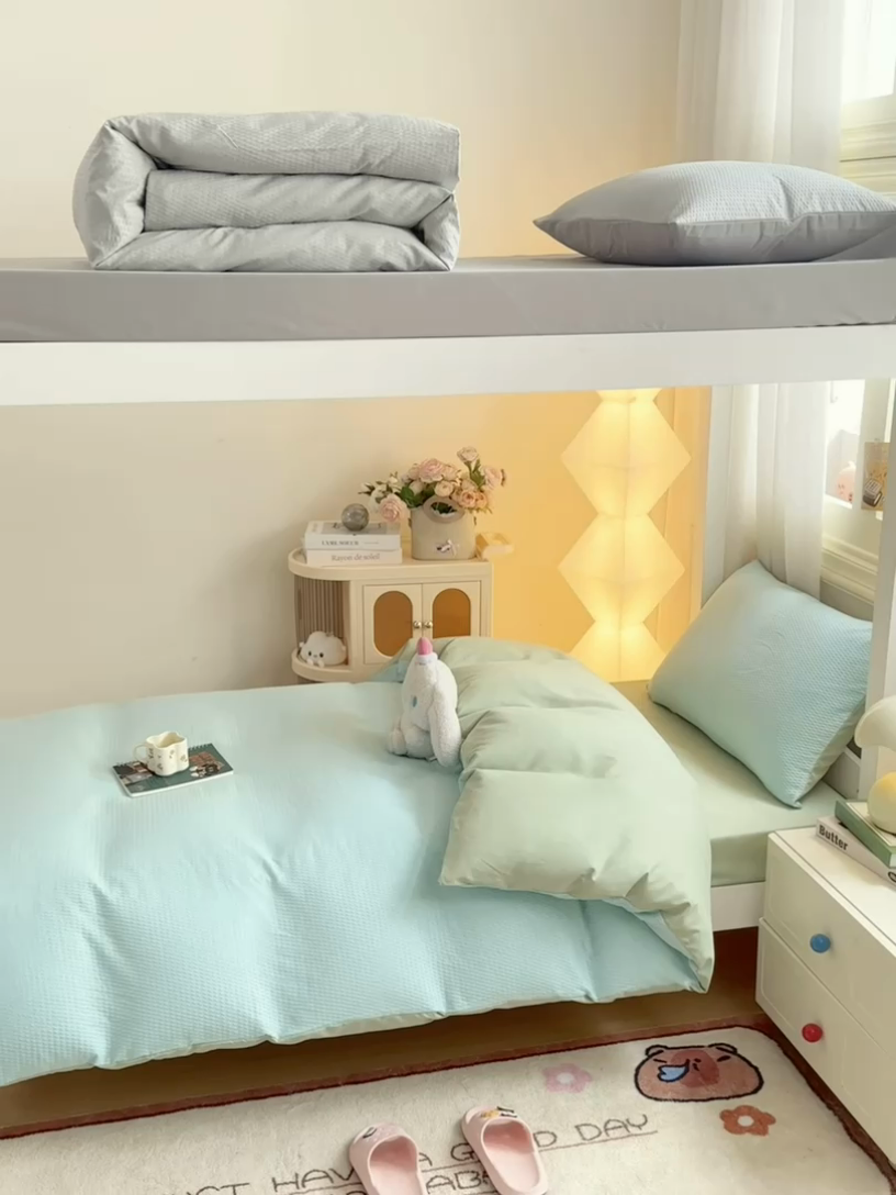 91家纺网 家纺一手货源 找家纺 麒东家纺 2025新款圆豆纱华夫格学生三件套 绿色