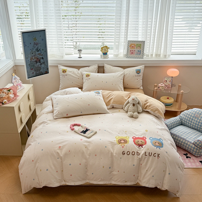 91家纺网 家纺一手货源 找家纺 慕尚家纺 2025新款全棉印花毛巾绣工艺款四件套 钟情与你