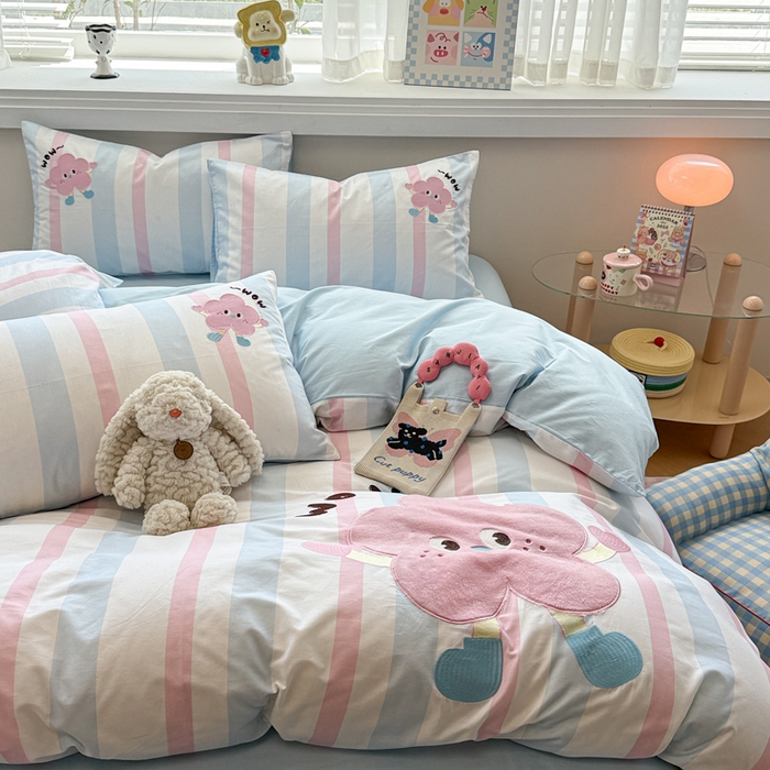 91家纺网 家纺一手货源 找家纺 慕尚家纺 2025新款全棉印花毛巾绣工艺款四件套 卡哇伊