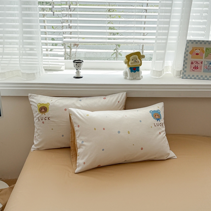 91家纺网 家纺一手货源 找家纺 慕尚家纺 2025新款全棉印花毛巾绣工艺款四件套 钟情与你