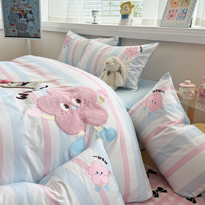 91家纺网 家纺一手货源 找家纺 慕尚家纺 2025新款全棉印花毛巾绣工艺款四件套 卡哇伊