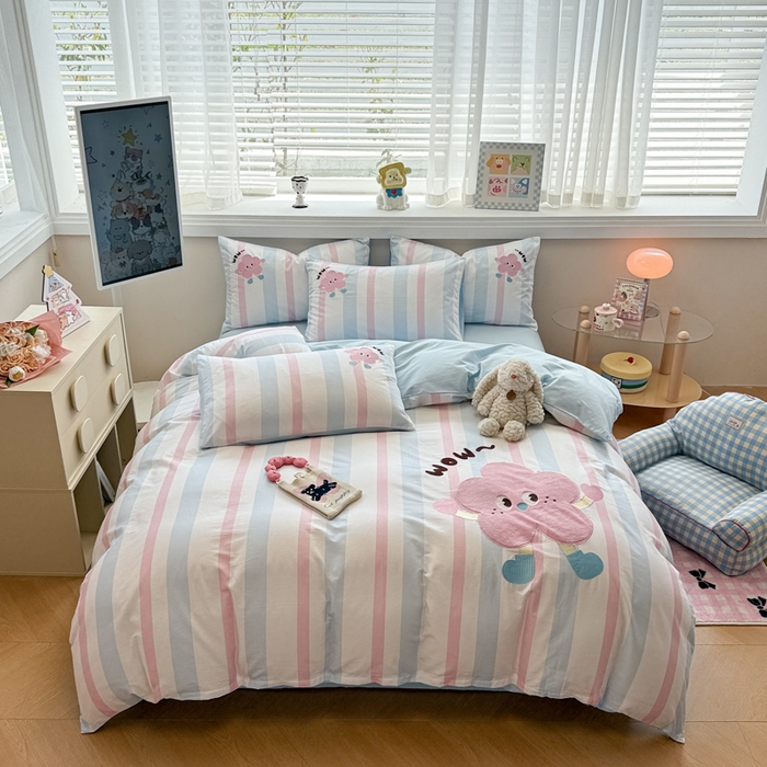 91家纺网 家纺一手货源 找家纺 慕尚家纺 2025新款全棉印花毛巾绣工艺款四件套 卡哇伊