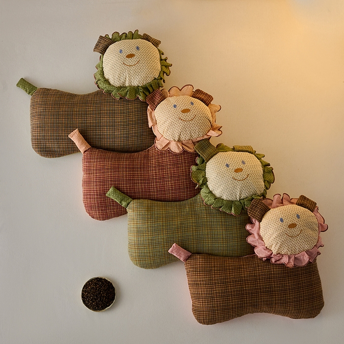 （总）明星枕业 2025新款纯棉儿童卡通小狮子荞麦壳枕学生枕芯便携办公室沙发午睡枕枕头