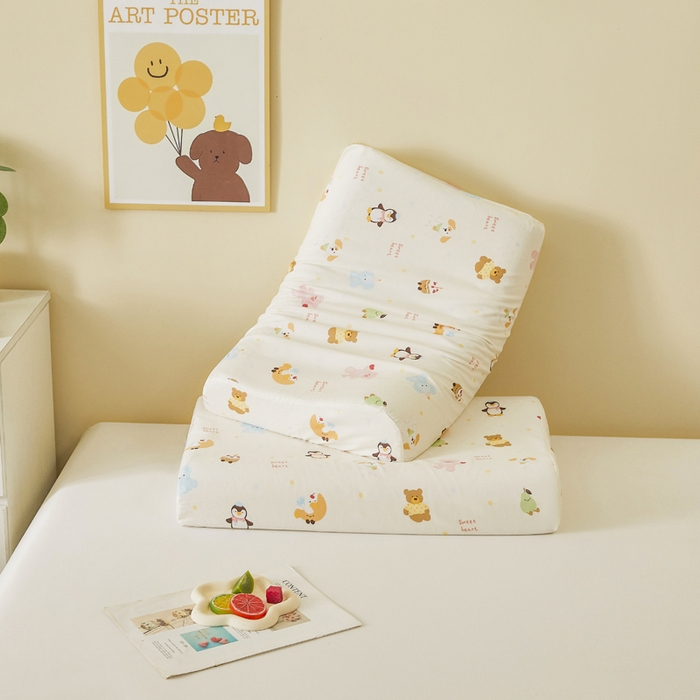 91家纺网 家纺一手货源 找家纺 翎盈家纺 2025款ins风小清新卡通多规格纯棉乳胶枕专用枕套全棉枕头套 甜蜜乐园