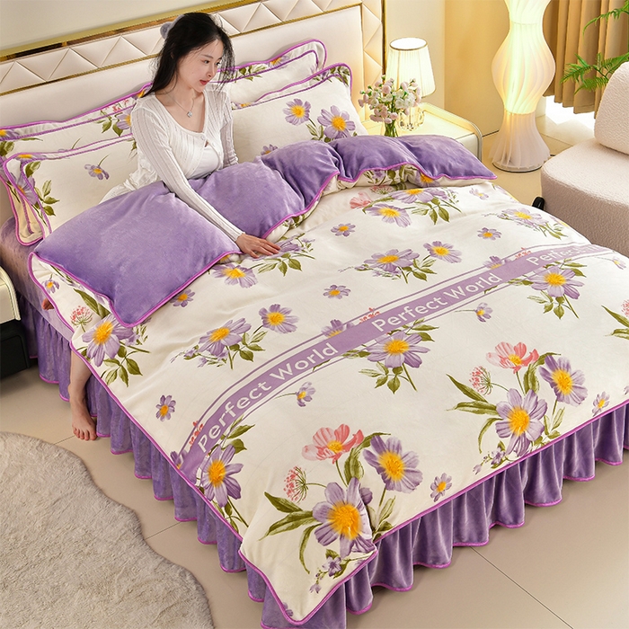 91家纺网 家纺一手货源 找家纺 （总） 妮恒美 2025新款牛奶绒印花床裙款四件套法莱绒四件套珊瑚金貂绒四件套