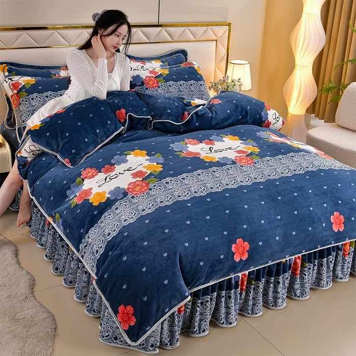 91家纺网 家纺一手货源 找家纺 （总） 妮恒美 2025新款牛奶绒印花床裙款四件套法莱绒四件套珊瑚金貂绒四件套