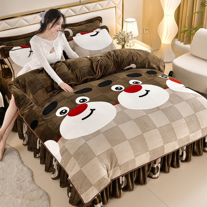 91家纺网 家纺一手货源 找家纺 （总） 妮恒美 2025新款牛奶绒印花床裙款四件套法莱绒四件套珊瑚金貂绒四件套