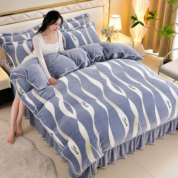 91家纺网 家纺一手货源 找家纺 （总） 妮恒美 2025新款牛奶绒印花床裙款四件套法莱绒四件套珊瑚金貂绒四件套