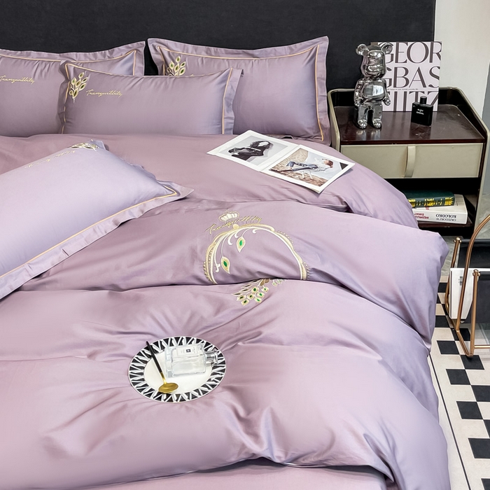 91家纺网 家纺一手货源 找家纺 艾迪尚家纺 2025新款120支刺绣长绒棉四六件套（新拍）-四六件套 孔雀-罗兰紫