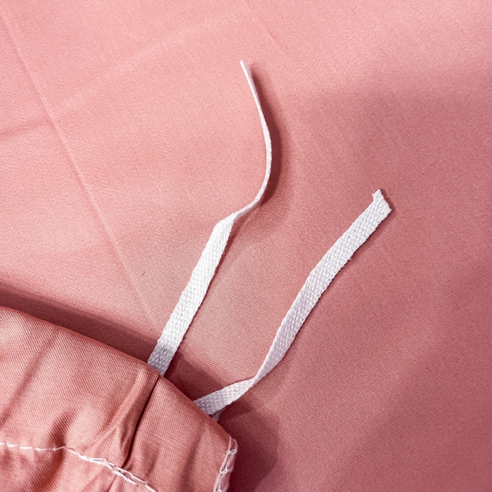 91家纺网 家纺一手货源 找家纺 艾迪尚家纺 2025新款120支刺绣长绒棉四六件套（新拍）-四六件套 孔雀-胭脂红