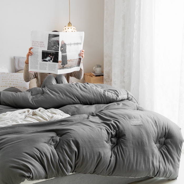 91家纺网 家纺一手货源 找家纺 VIP被业 2025新款新疆棉花千鸟格立体秋冬被全棉水洗棉被子被芯 烫金灰