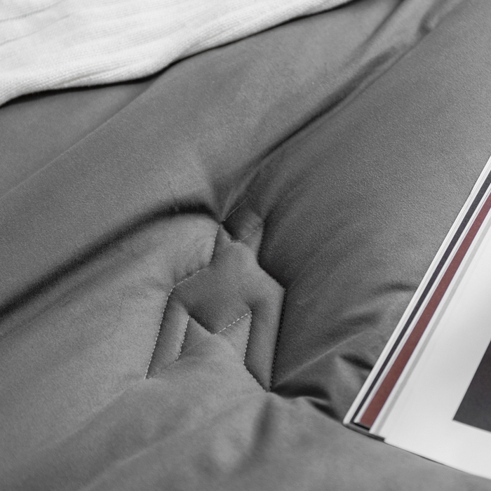 91家纺网 家纺一手货源 找家纺 VIP被业 2025新款新疆棉花千鸟格立体秋冬被全棉水洗棉被子被芯 烫金灰