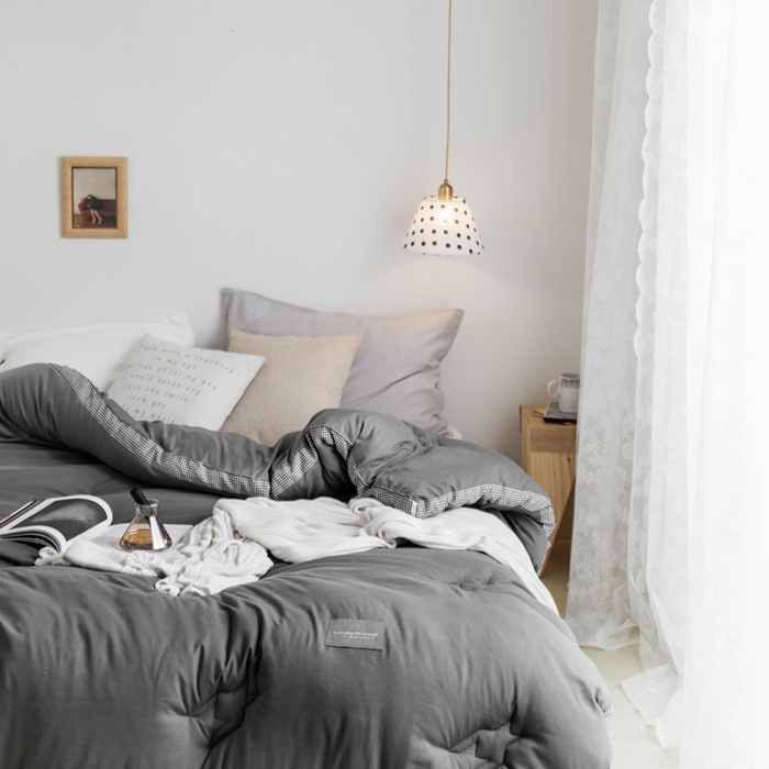 91家纺网 家纺一手货源 找家纺 VIP被业 2025新款新疆棉花千鸟格立体秋冬被全棉水洗棉被子被芯 烫金灰