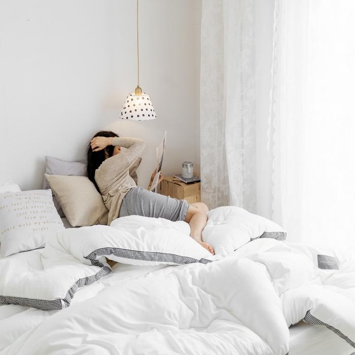 91家纺网 家纺一手货源 找家纺 VIP被业 2025新款新疆棉花千鸟格立体秋冬被全棉水洗棉被子被芯 珍珠白