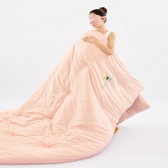 91家纺网 家纺一手货源 找家纺 VIP被业 2025新款立体玉米纤维冬被大豆冬被被子被芯 粉色