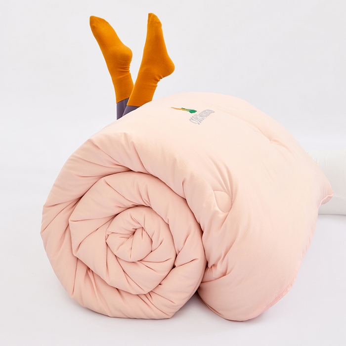 91家纺网 家纺一手货源 找家纺 VIP被业 2025新款立体玉米纤维冬被大豆冬被被子被芯 粉色