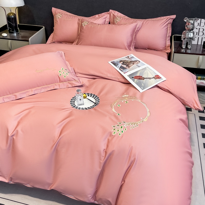 91家纺网 家纺一手货源 找家纺 艾迪尚家纺 2025新款120支刺绣长绒棉四六件套（新拍）-单被套 孔雀-胭脂红