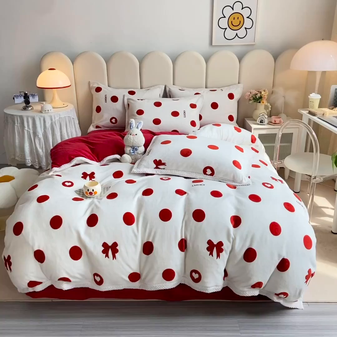 91家纺网 家纺一手货源 找家纺 （总）阿亮家纺 2025新款高克重大包边菠萝格牛奶绒活性印染四件套