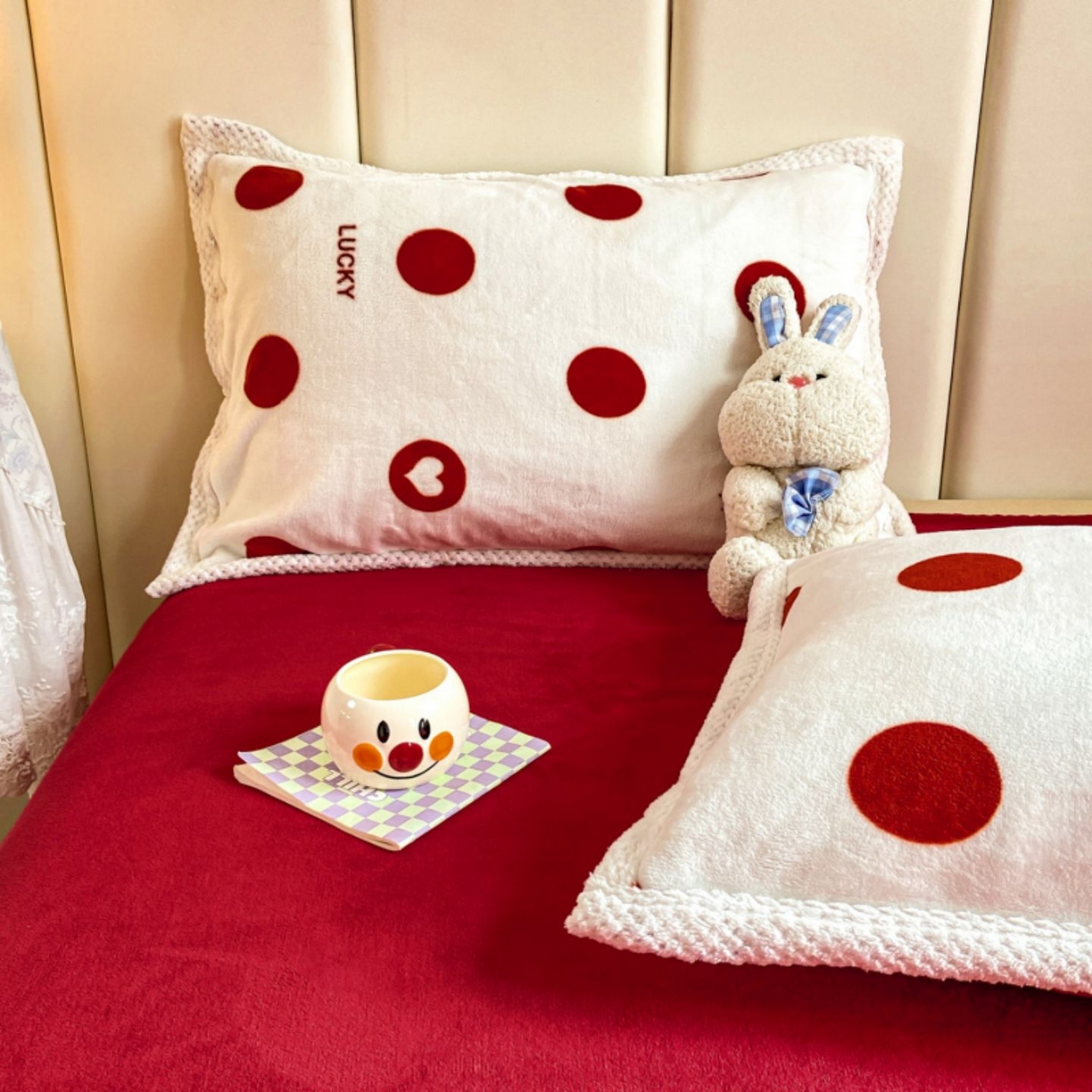 91家纺网 家纺一手货源 找家纺 （总）阿亮家纺 2025新款高克重大包边菠萝格牛奶绒活性印染四件套