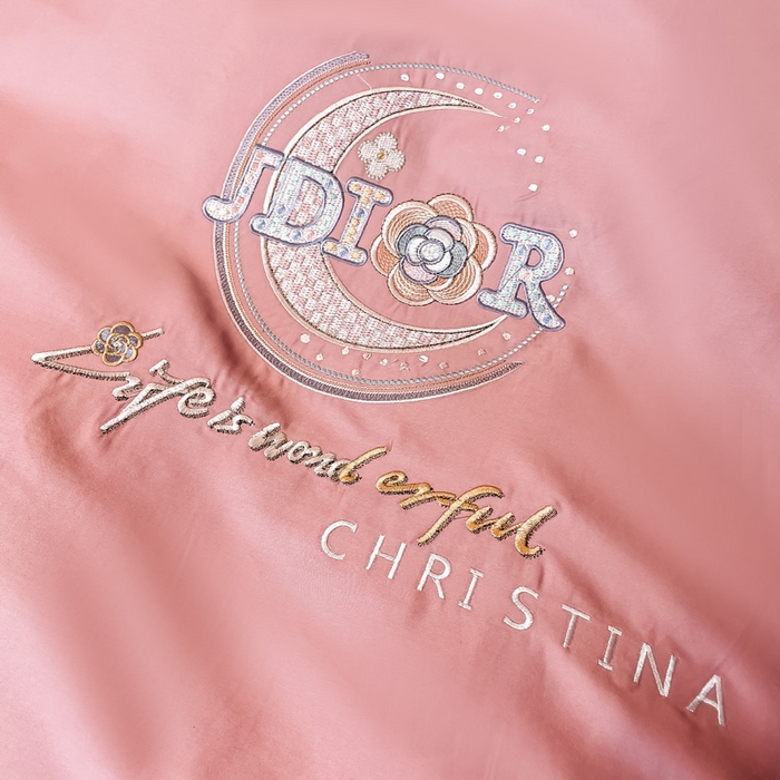 91家纺网 家纺一手货源 找家纺 艾迪尚家纺 2025新款120支刺绣长绒棉四六件套（新拍）-单被套 山茶花-胭脂红