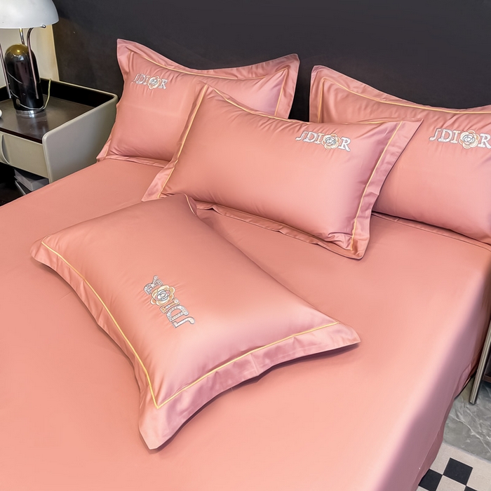 91家纺网 家纺一手货源 找家纺 艾迪尚家纺 2025新款120支刺绣长绒棉四六件套（新拍）-单被套 山茶花-胭脂红