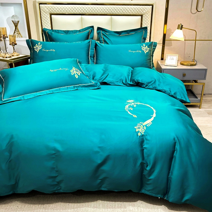 91家纺网 家纺一手货源 找家纺 艾迪尚家纺 2025新款120支刺绣长绒棉四六件套（新拍）-单被套 孔雀-月光蓝