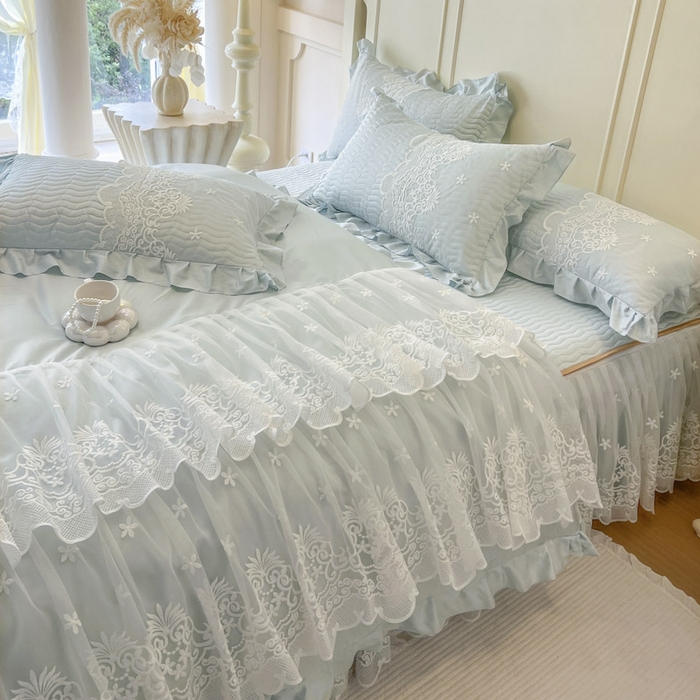 91家纺网 家纺一手货源 找家纺 恋尚 2025新款60S贡缎长绒棉全棉纯棉拉链可拆卸床笠款床裙四件套-曼莉系列 曼莉-清新蓝