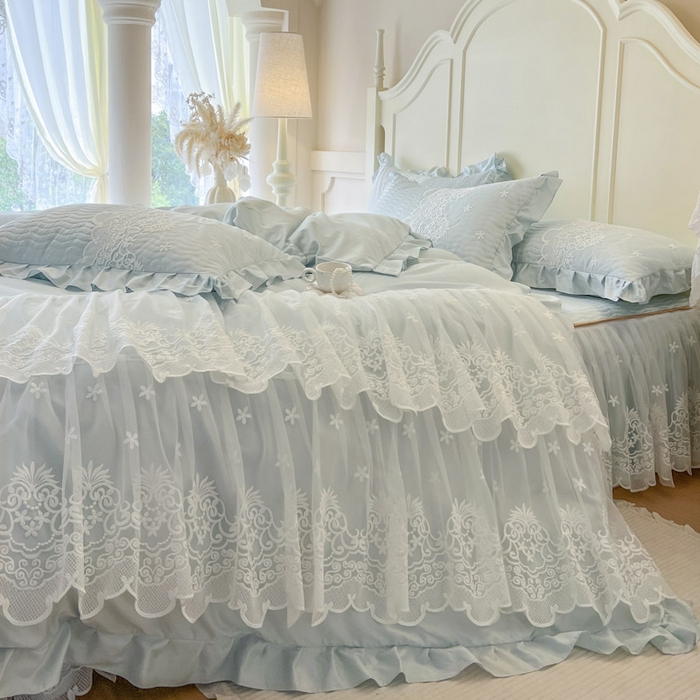 91家纺网 家纺一手货源 找家纺 恋尚 2025新款60S贡缎长绒棉全棉纯棉拉链可拆卸床笠款床裙四件套-曼莉系列 曼莉-清新蓝