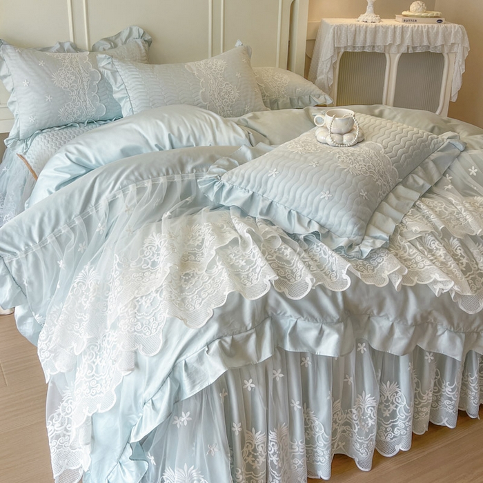 91家纺网 家纺一手货源 找家纺 恋尚 2025新款60S贡缎长绒棉全棉纯棉拉链可拆卸床笠款床裙四件套-曼莉系列 曼莉-清新蓝